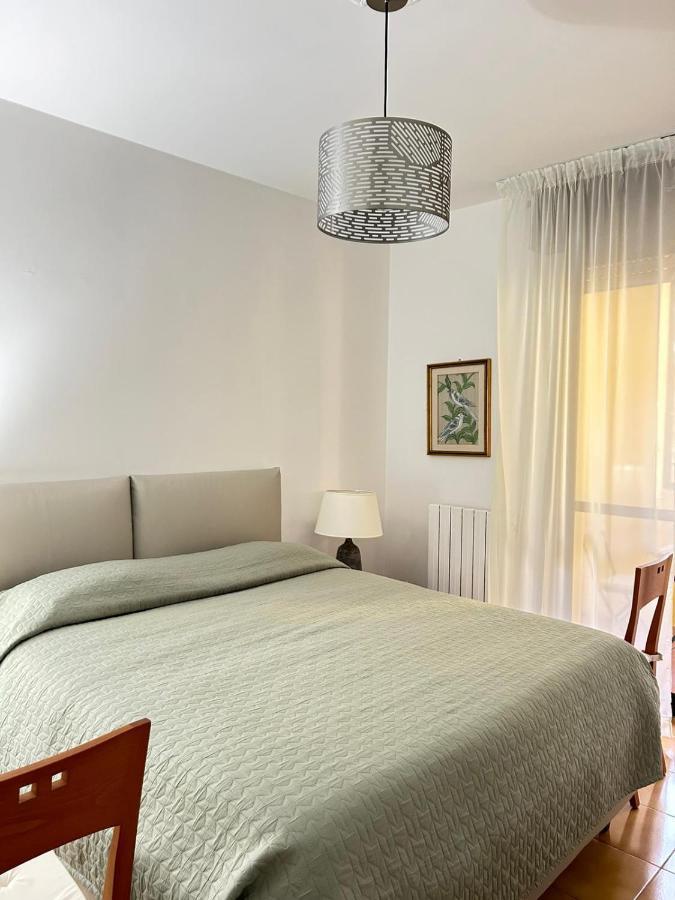 Casa Vacanze 1702, Con La Camera Matrimoniale Con Il Bagno Privato E Un Soggiorno Comune Milano Esterno foto